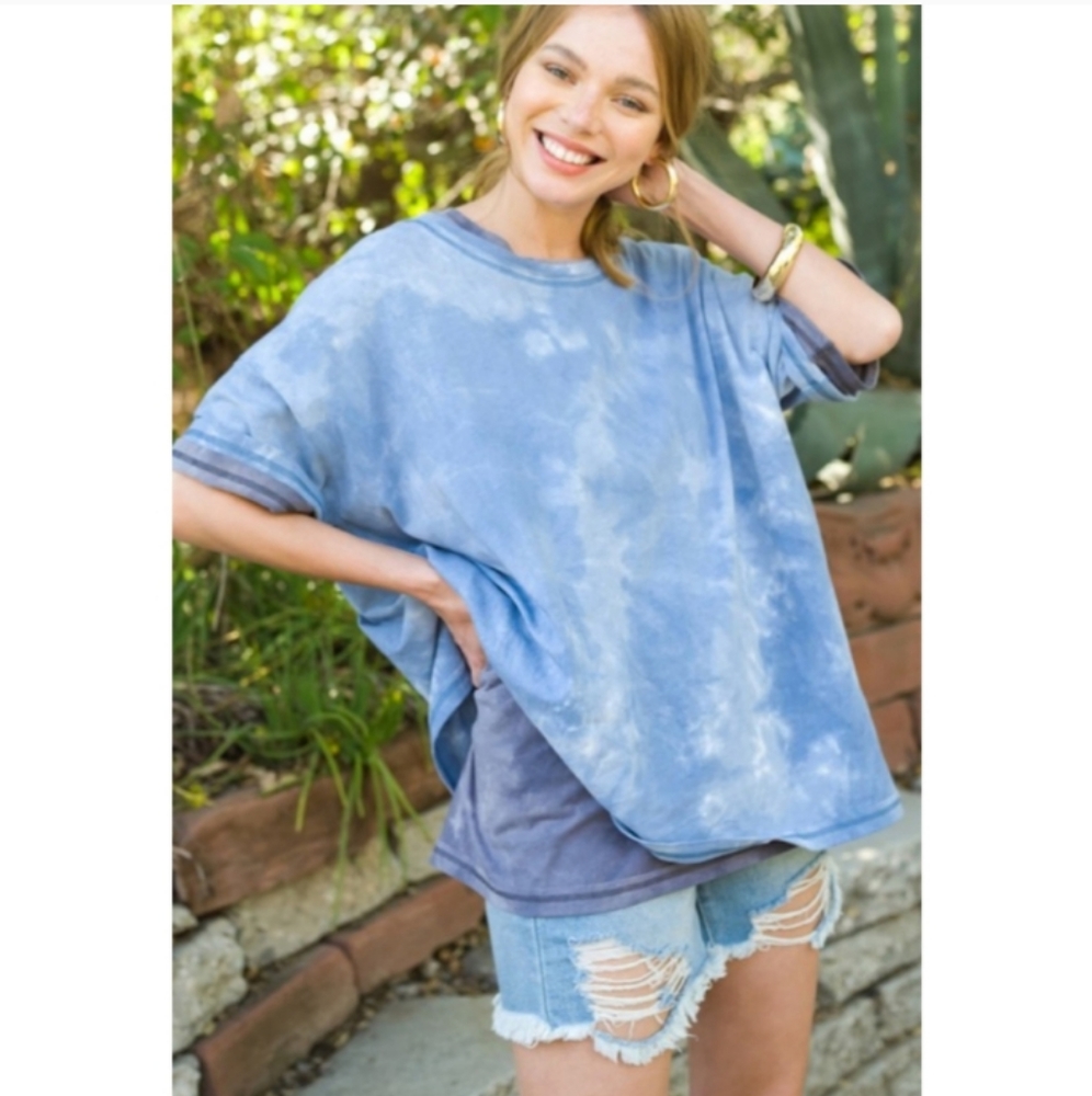NWT Tie Dye Oversized Mineral Wash Tee Shirt in Denim Blue